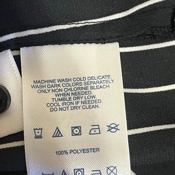 Lands End Black and White Striped Blouse Womens Size Extra Large- EUC - Picture 5 of 7